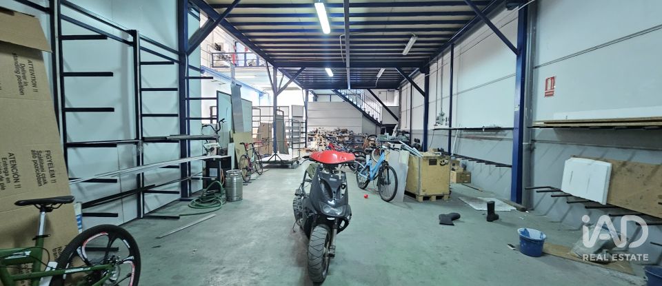 Tienda / local comercial de 451 m² en Poligono Industrial Juncaril (18210)