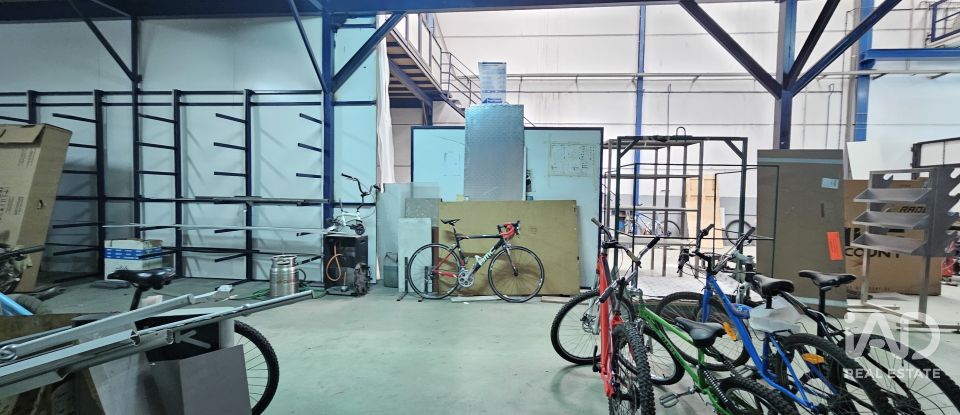 Tienda / local comercial de 451 m² en Poligono Industrial Juncaril (18210)