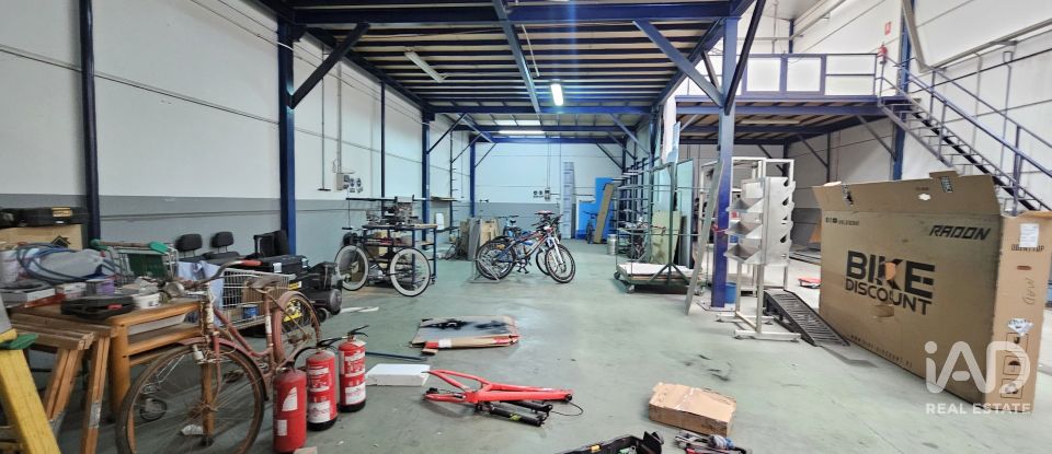 Tienda / local comercial de 451 m² en Poligono Industrial Juncaril (18210)