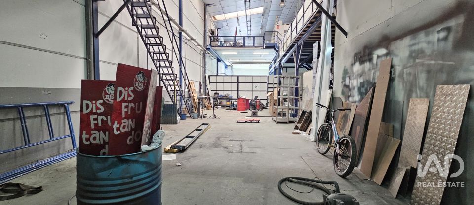 Tienda / local comercial de 451 m² en Poligono Industrial Juncaril (18210)