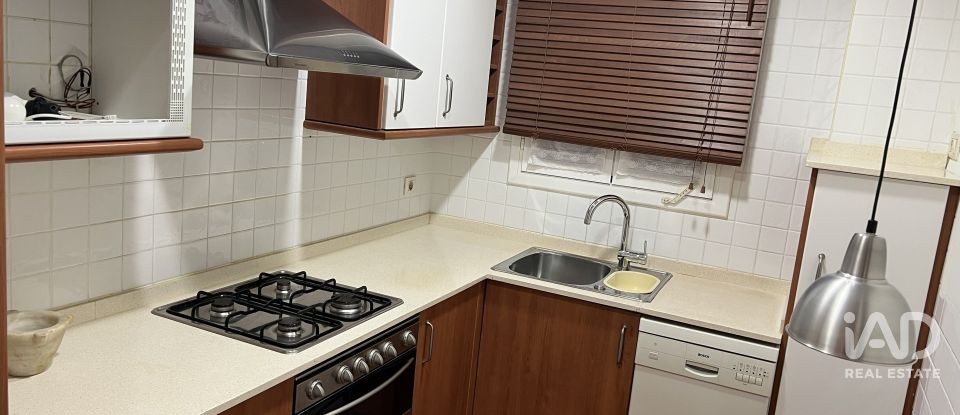 Piso 2 habitaciones de 76 m² en Barcelona (08021)