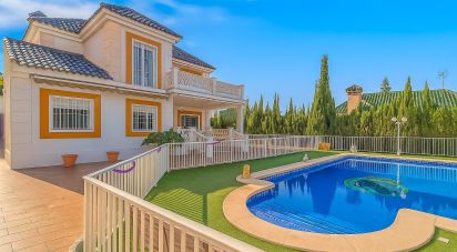 Cottage 6 bedrooms of 200 m² in Balsares (03195)