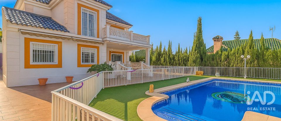 Casa de muntanya 6 habitacions de 200 m² a Balsares (03195)