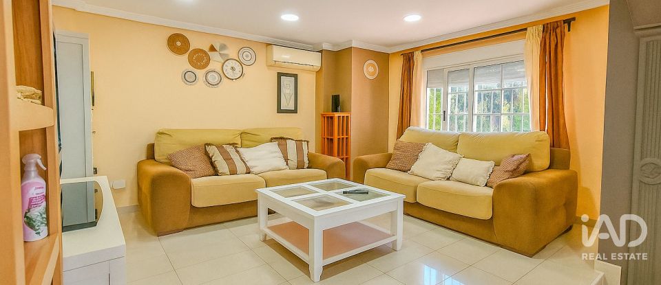 Casa de muntanya 6 habitacions de 200 m² a Balsares (03195)