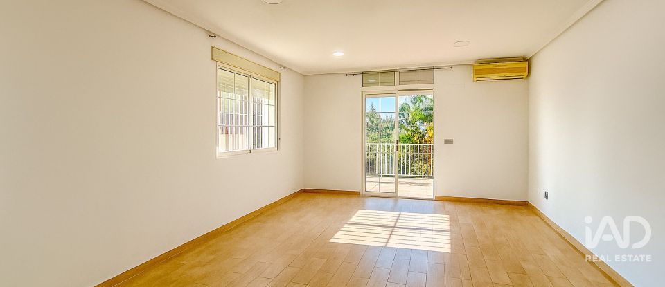 Casa de muntanya 6 habitacions de 200 m² a Balsares (03195)