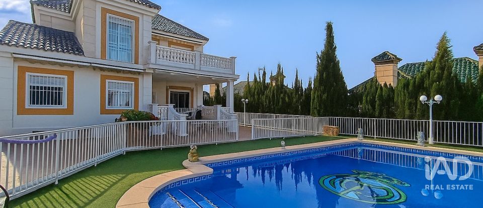 Casa de muntanya 6 habitacions de 200 m² a Balsares (03195)