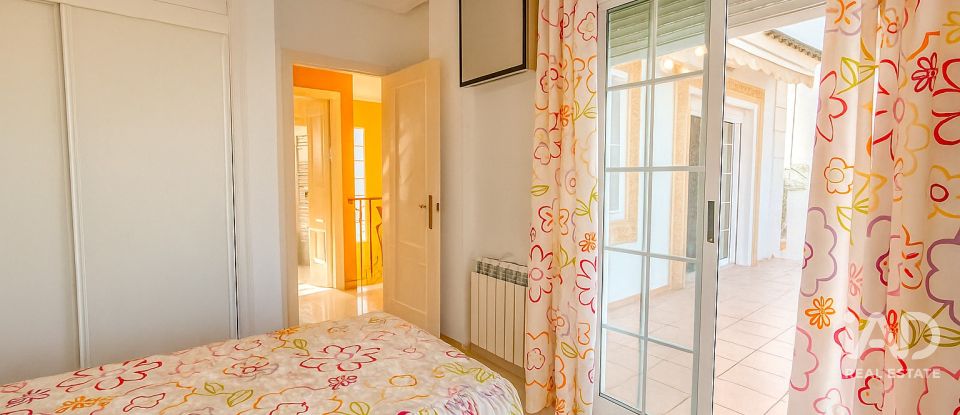 Casa de muntanya 6 habitacions de 200 m² a Balsares (03195)