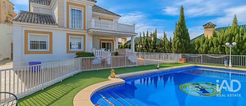 Casa de muntanya 6 habitacions de 200 m² a Balsares (03195)