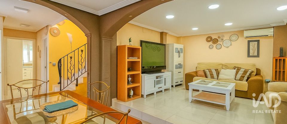 Casa de muntanya 6 habitacions de 200 m² a Balsares (03195)