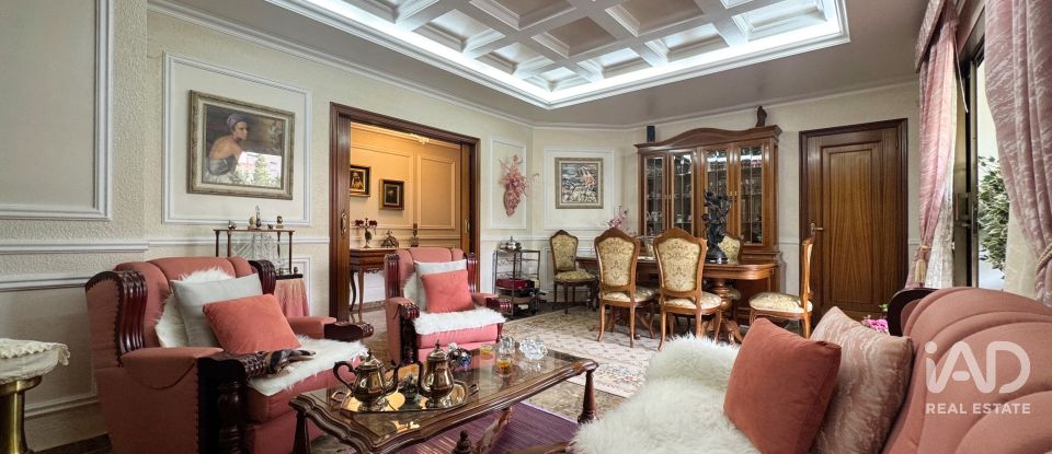 House 5 bedrooms of 322 m² in Adsubia (03786)