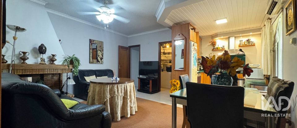 House 5 bedrooms of 322 m² in Adsubia (03786)