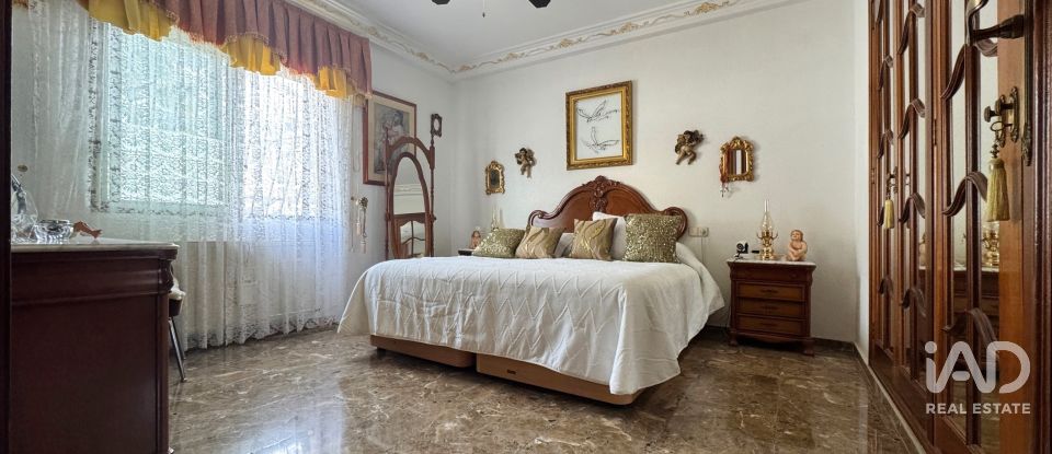 House 5 bedrooms of 322 m² in Adsubia (03786)