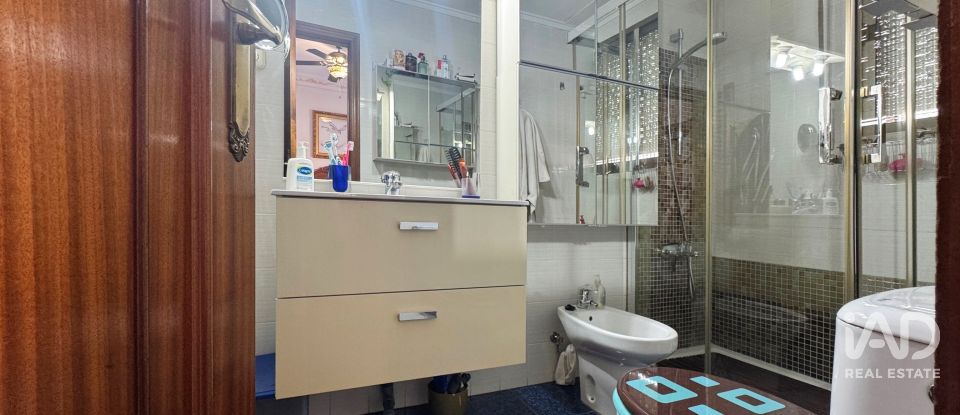 House 5 bedrooms of 322 m² in Adsubia (03786)