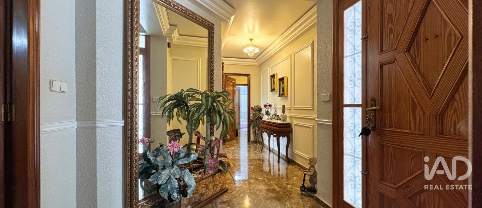 House 5 bedrooms of 322 m² in Adsubia (03786)