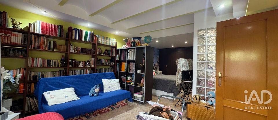 House 5 bedrooms of 322 m² in Adsubia (03786)