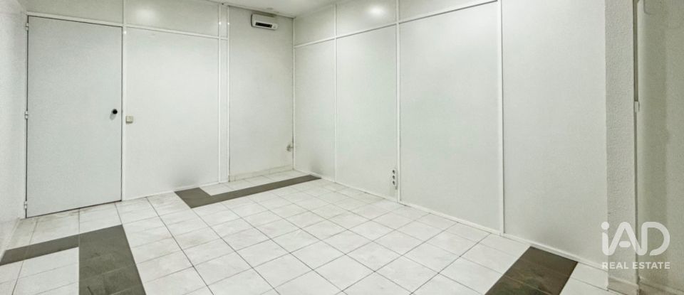 Shop / premises commercial of 325 m² in Ciudad Real (13001)