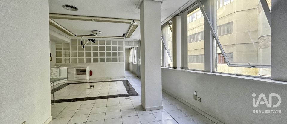 Shop / premises commercial of 325 m² in Ciudad Real (13001)