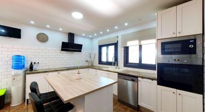 Casa 5 habitaciones de 218 m² en La Bisbal del Penedès (43717)