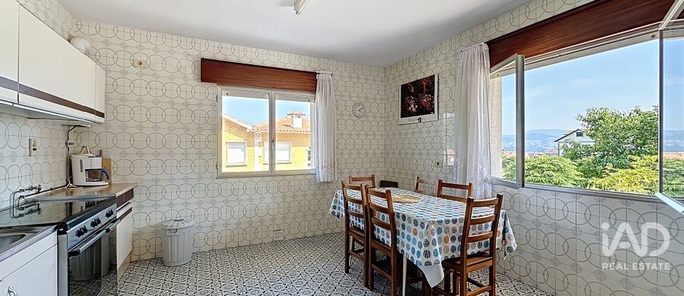 House 15 bedrooms of 689 m² in Aren (36992)