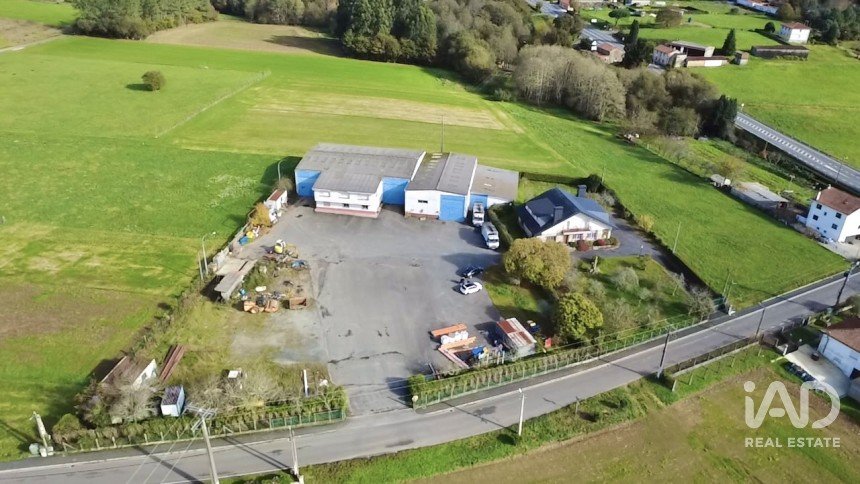 House 5 bedrooms of 300 m² in O Pino (15821)