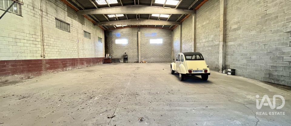 House 5 bedrooms of 300 m² in O Pino (15821)