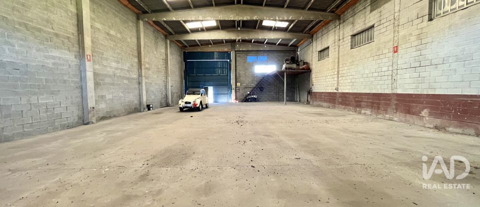 House 5 bedrooms of 300 m² in O Pino (15821)