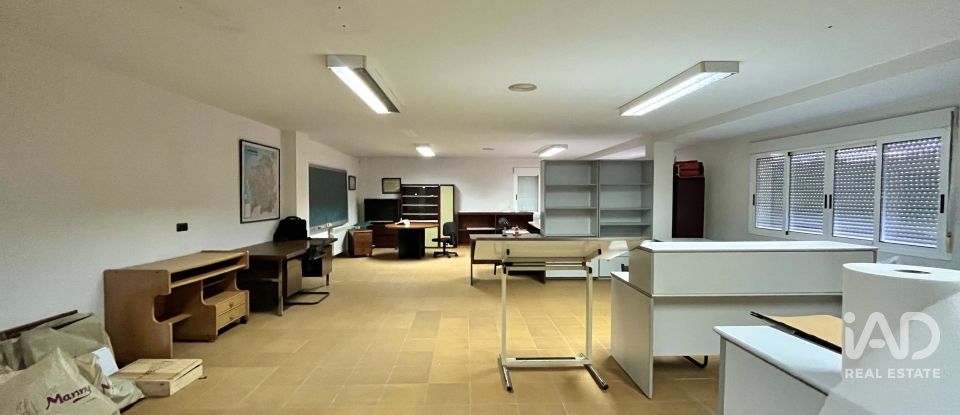 House 5 bedrooms of 300 m² in O Pino (15821)