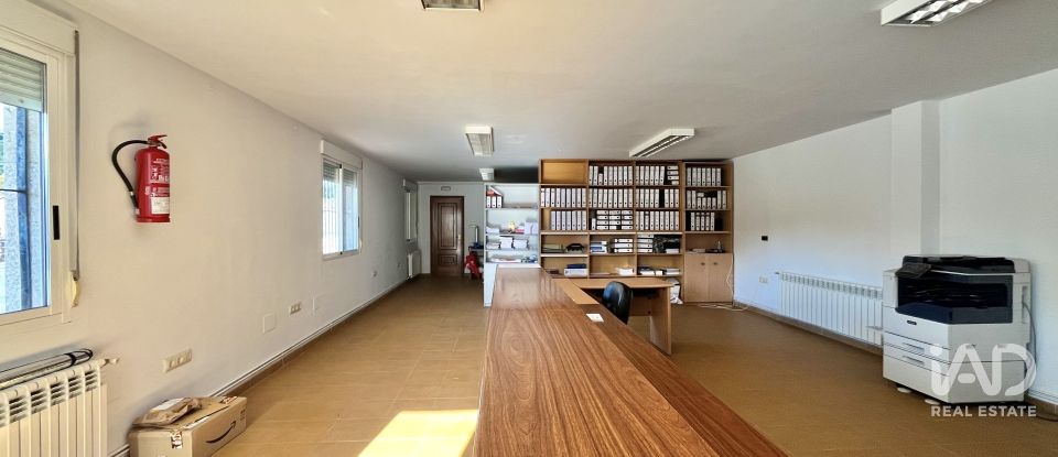 House 5 bedrooms of 300 m² in O Pino (15821)