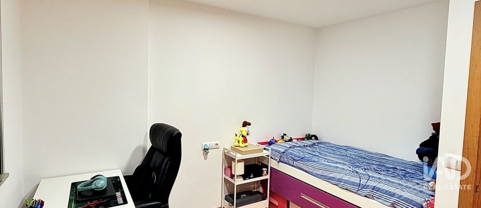 Apartment 2 bedrooms of 80 m² in Narón (15570)