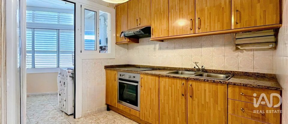 Pis 3 habitacions de 63 m² a Canet de Mar (08360)