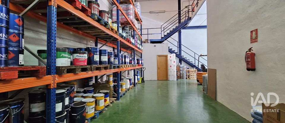 Tienda / local comercial de 449 m² en Poligono Industrial Juncaril (18220)