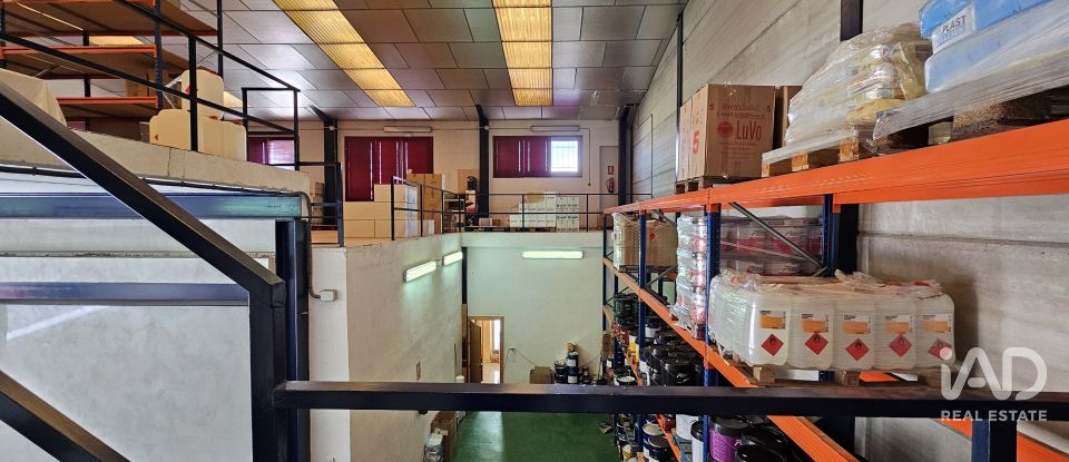 Tienda / local comercial de 449 m² en Poligono Industrial Juncaril (18220)