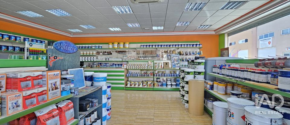 Tienda / local comercial de 449 m² en Poligono Industrial Juncaril (18220)