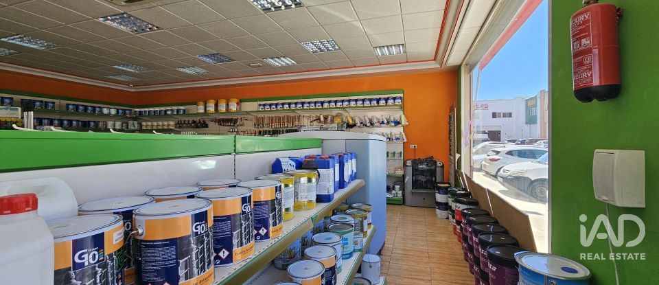 Tienda / local comercial de 449 m² en Poligono Industrial Juncaril (18220)