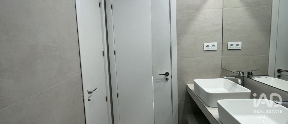 Pis 2 habitacions de 89 m² a Madrid (28004)