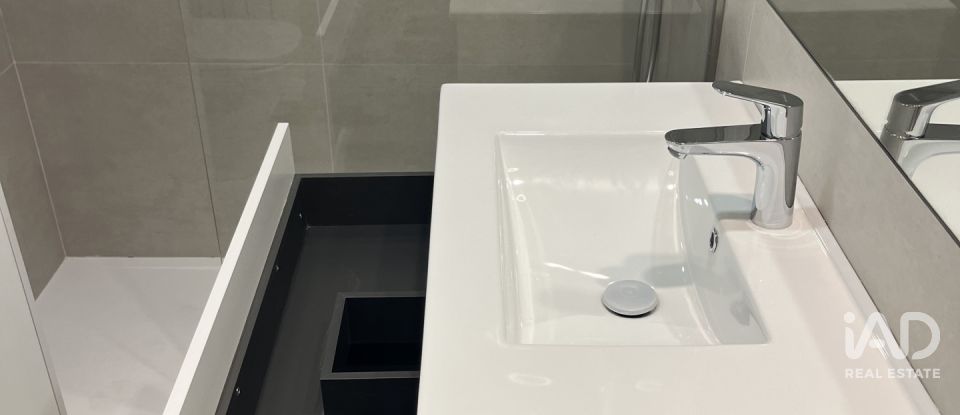 Pis 2 habitacions de 89 m² a Madrid (28004)