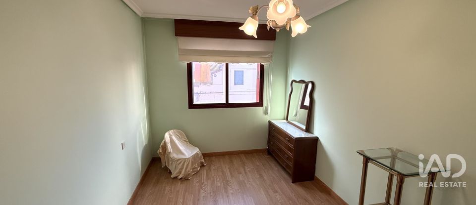 Piso 3 habitaciones de 107 m² en La Bañeza (24750)