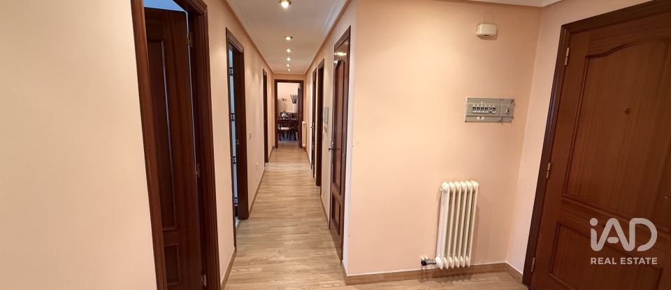 Piso 3 habitaciones de 107 m² en La Bañeza (24750)