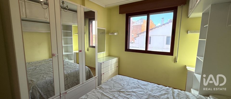 Piso 3 habitaciones de 107 m² en La Bañeza (24750)