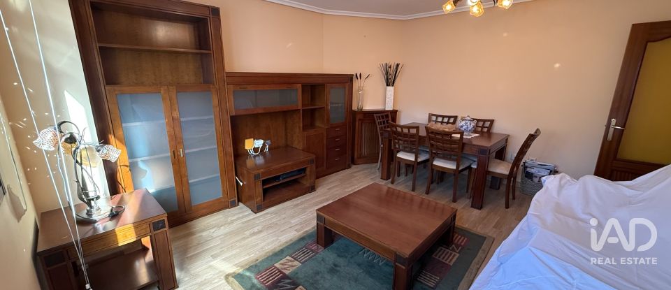 Piso 3 habitaciones de 107 m² en La Bañeza (24750)