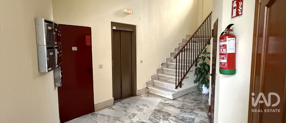 Piso 3 habitaciones de 107 m² en La Bañeza (24750)