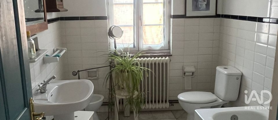 Maison de village 4 chambres de 200 m² à Villavente (24195)