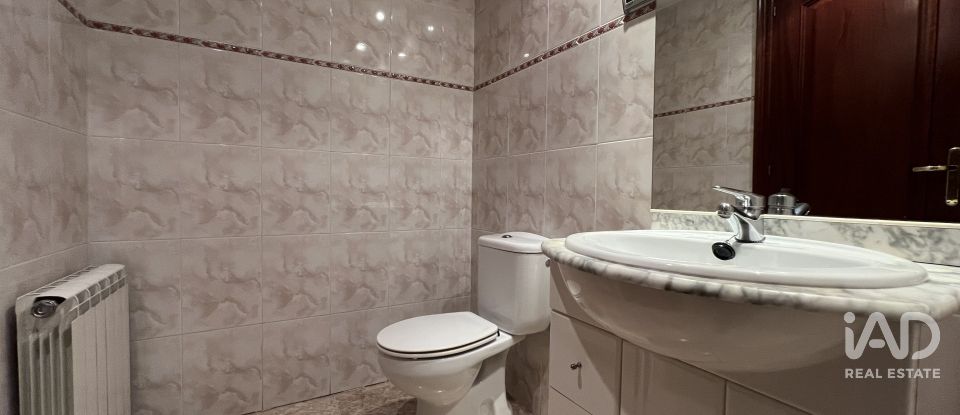 Appartement 4 chambres de 128 m² à Caldes de Montbui (08140)