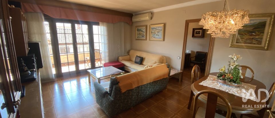 Pis 4 habitacions de 171 m² a Parets del Vallès (08150)