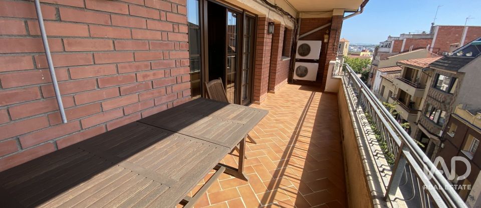 Pis 4 habitacions de 171 m² a Parets del Vallès (08150)