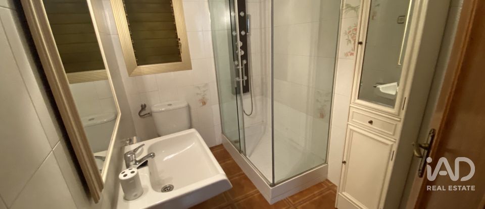 Pis 4 habitacions de 171 m² a Parets del Vallès (08150)