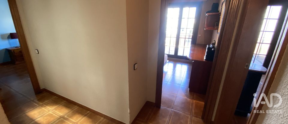 Pis 4 habitacions de 171 m² a Parets del Vallès (08150)