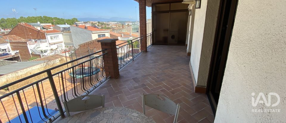 Pis 4 habitacions de 171 m² a Parets del Vallès (08150)