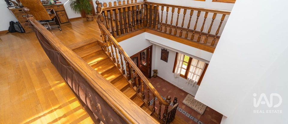 Châlet 4 chambres de 223 m² à Carbajal de La Legua (24196)