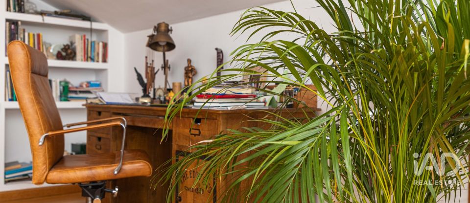 Châlet 4 chambres de 223 m² à Carbajal de La Legua (24196)